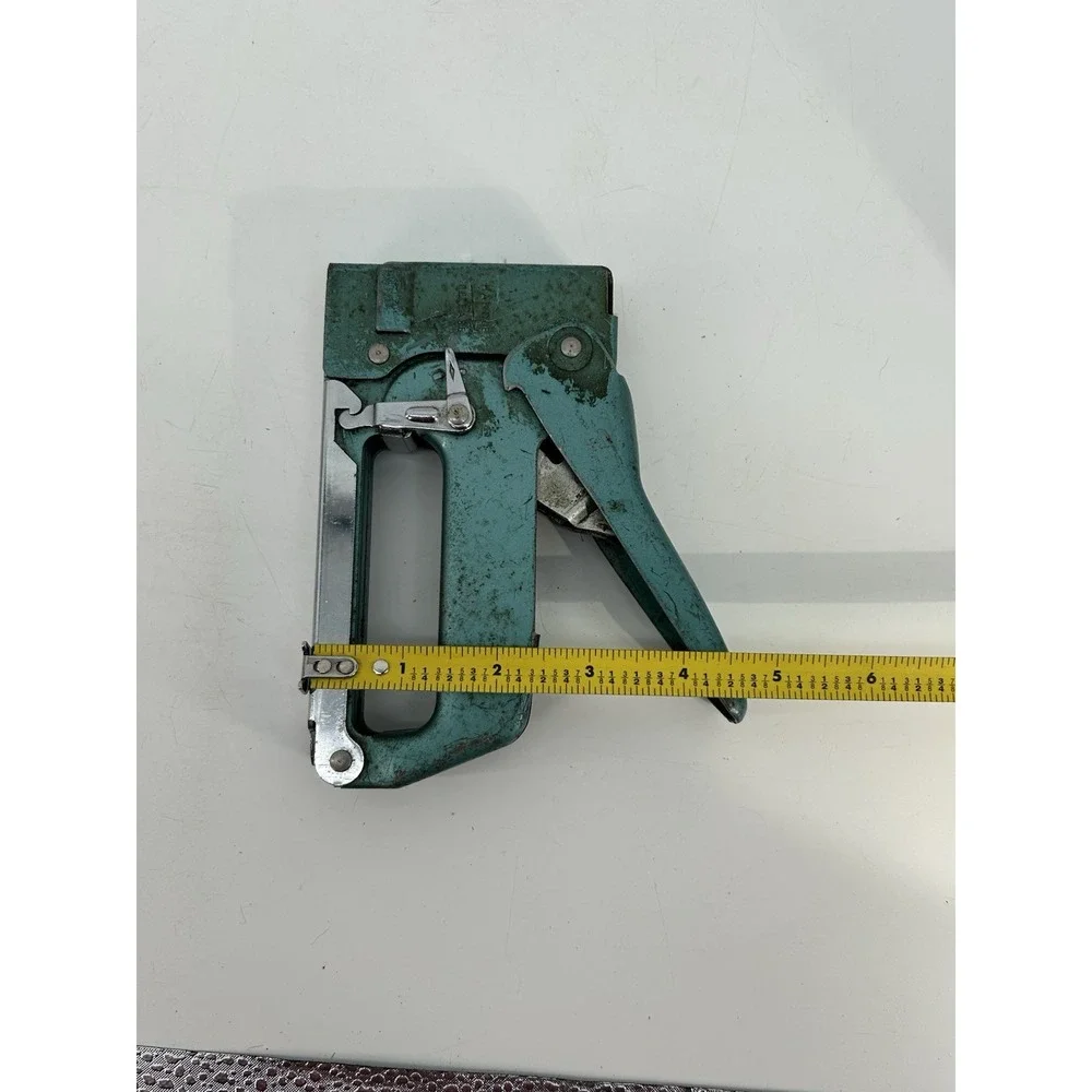 Vintage Swingline 101 Stapler Tacker Staple Gun